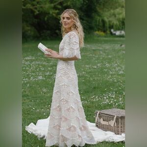 Needle & Thread
Lunette Blossom Ankle Gown